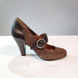 Sofft Heels With Mary Jane Buckle Size 9M